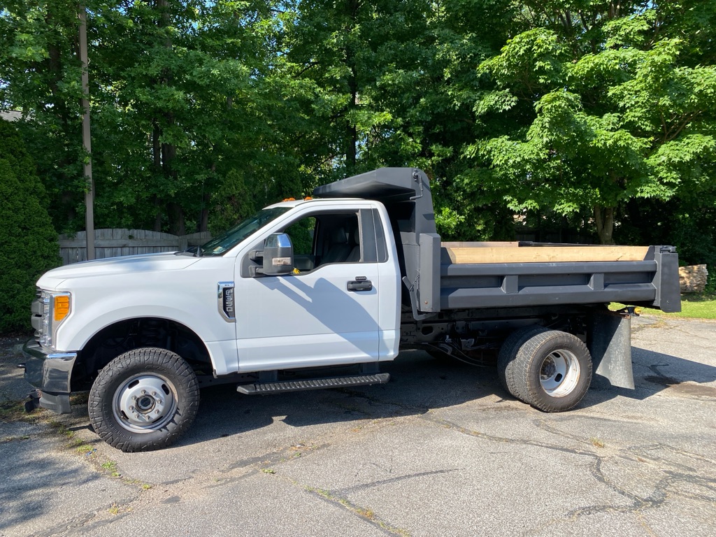 ford f-350 super duty chassis cab 2017 1FDRF3H65HEF40342 image ford f-350 super duty chassis cab 2017 1FDRF3H65HEF40342 image